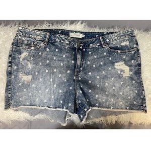 Torrid jean shorts size 24